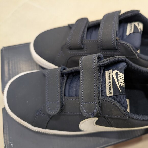 Nike Court Royale little Kids size 1.5 - Picture 2 of 10
